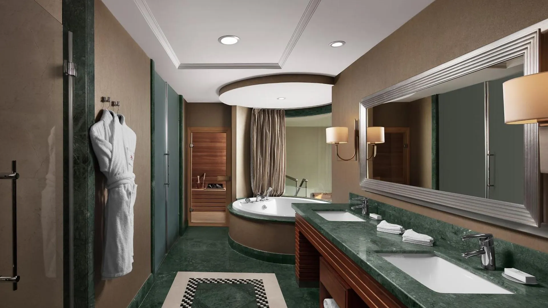Istanbul Marriott Hotel Asia 5*,  Törökország