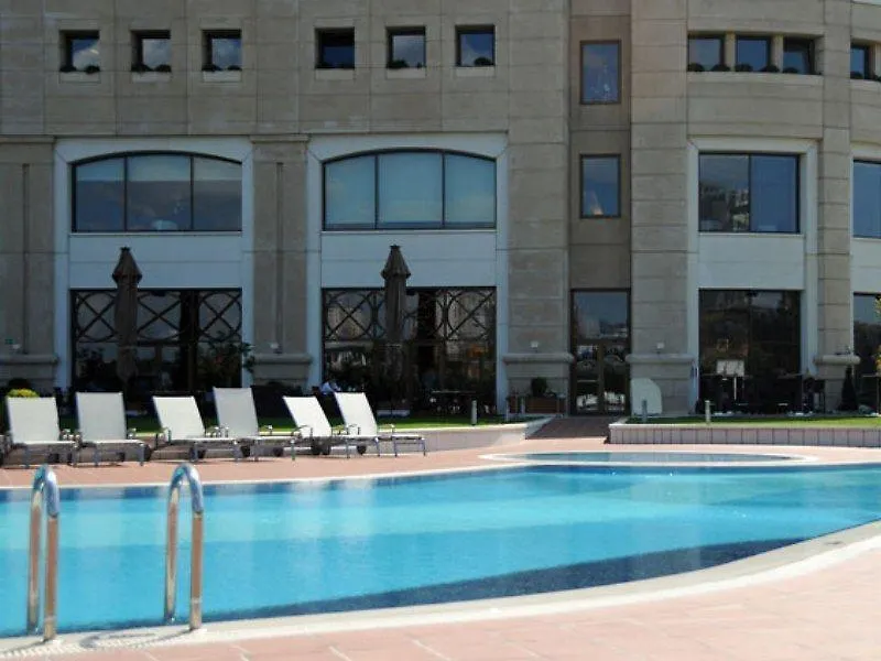 Istanbul Marriott Hotel Asia 5*,